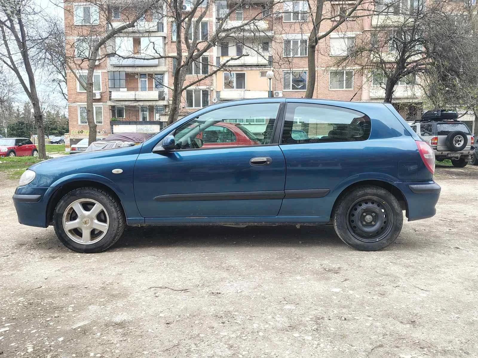 Nissan Almera, снимка 3 - Автомобили и джипове - 54046724