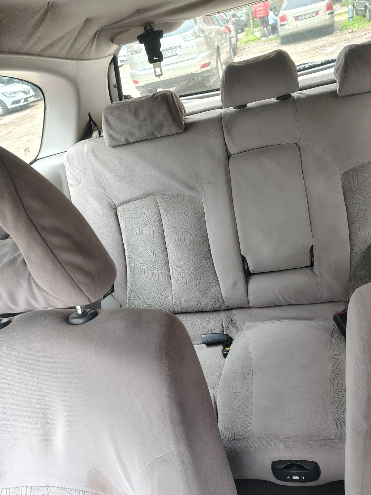 Nissan Almera, снимка 6 - Автомобили и джипове - 54046724