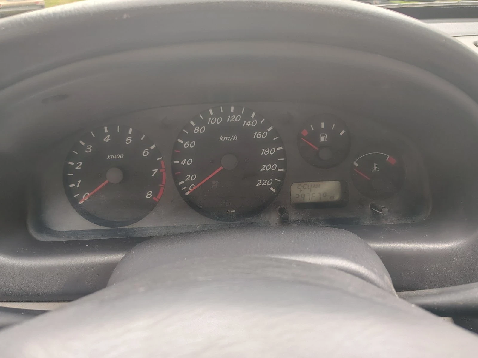Nissan Almera, снимка 10 - Автомобили и джипове - 54046724