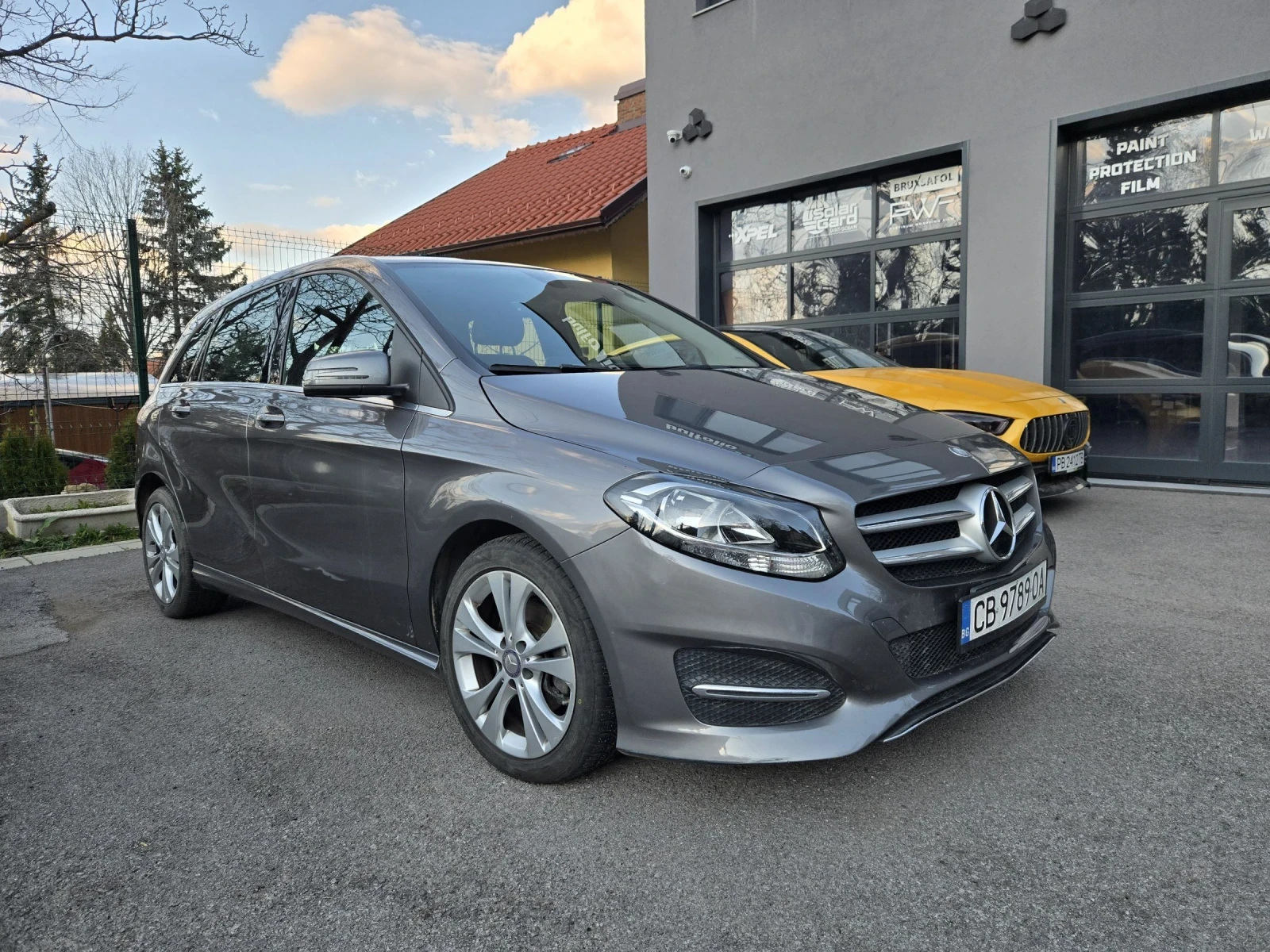 Mercedes-Benz B 200, снимка 2 - Автомобили и джипове - 54100777