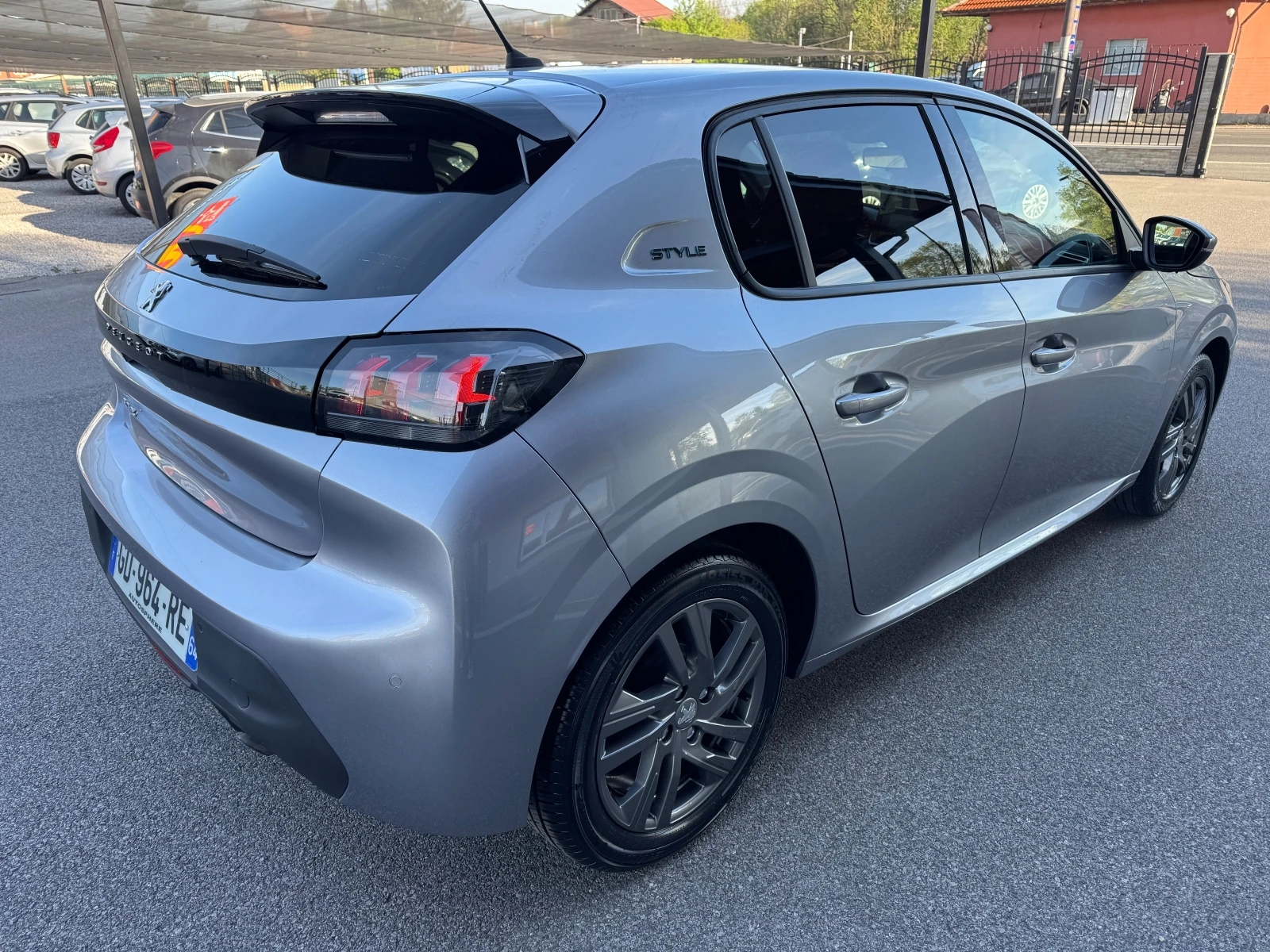Peugeot 208 STYLE 1.2I НОВ ВНОС, снимка 4 - Автомобили и джипове - 54600397