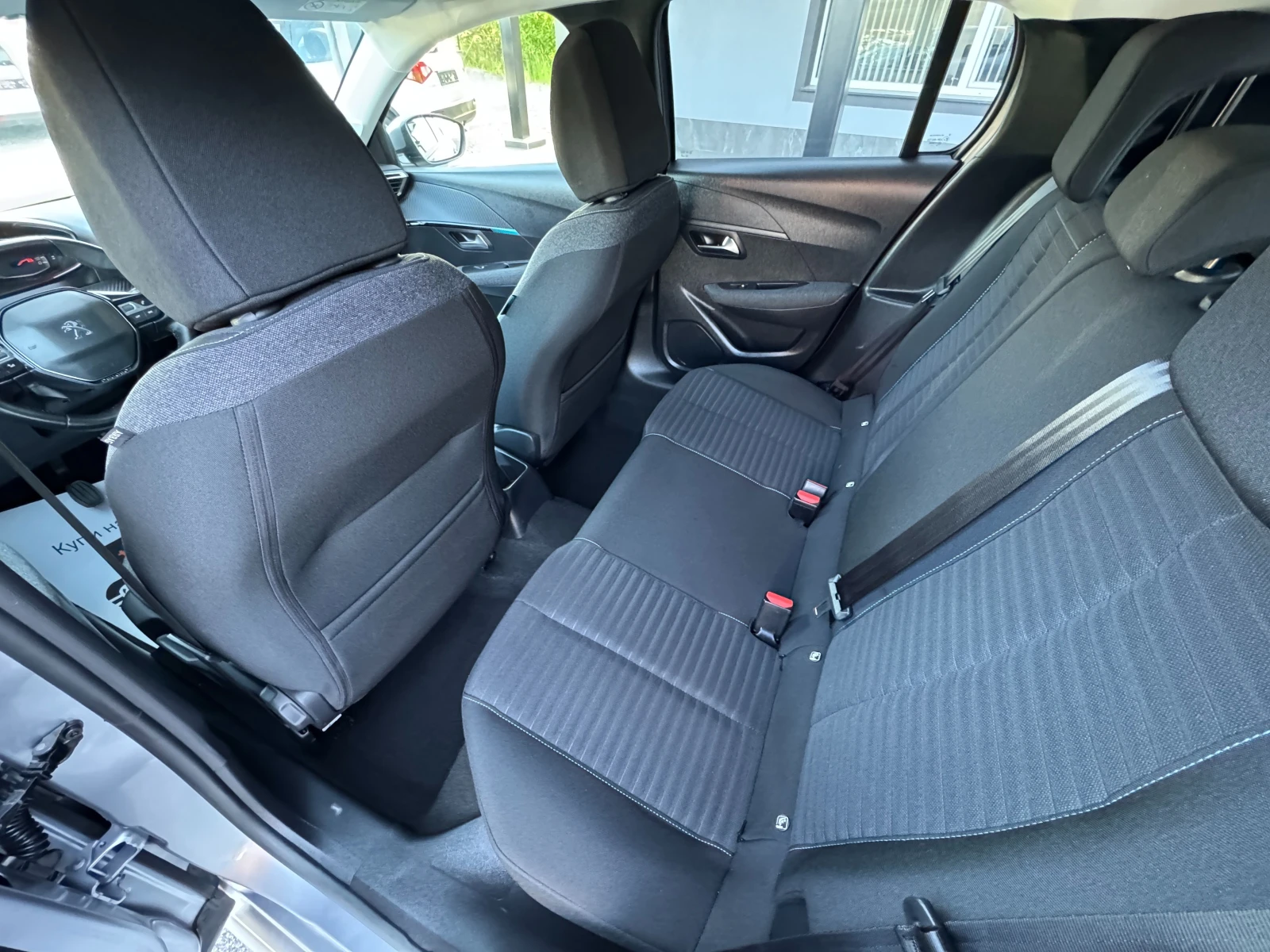 Peugeot 208 STYLE 1.2I НОВ ВНОС, снимка 11 - Автомобили и джипове - 54600397