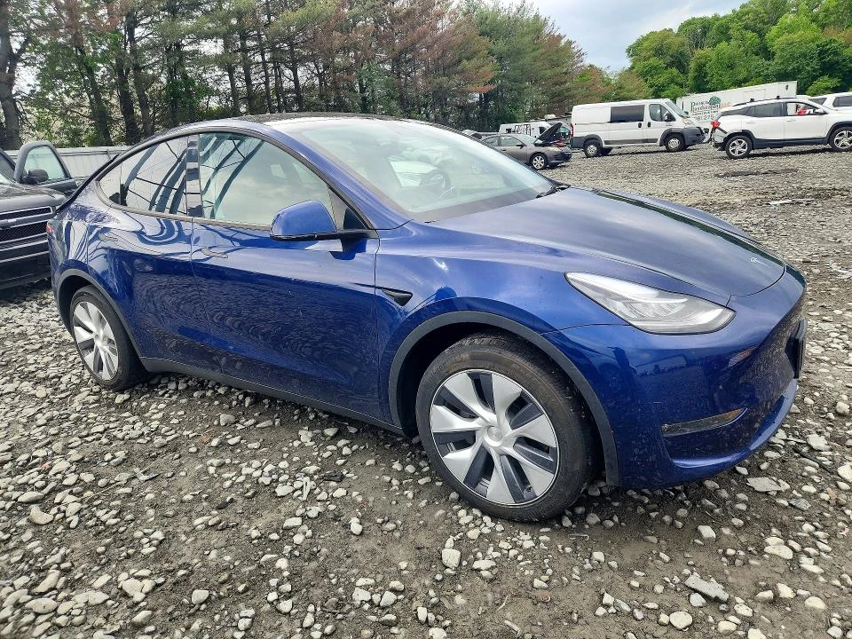 Tesla Model Y Long Range AWD, снимка 5 - Автомобили и джипове - 54725136