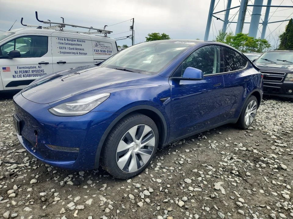 Tesla Model Y Long Range AWD