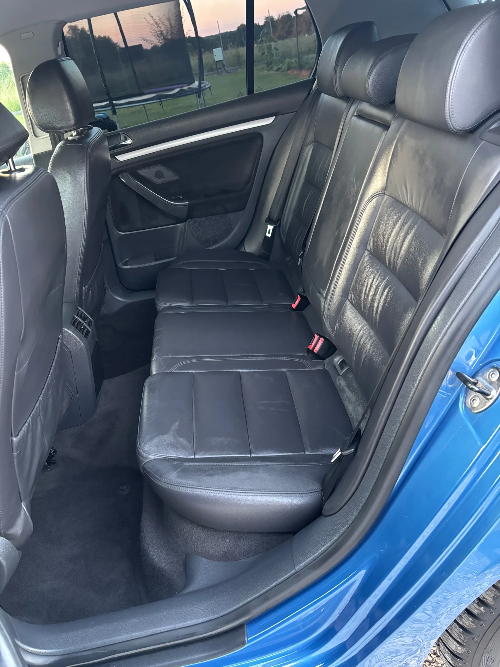 VW Golf 2.0ТДИ/Италия/Кожа/Подгрев/Навигация, снимка 10 - Автомобили и джипове - 54981561