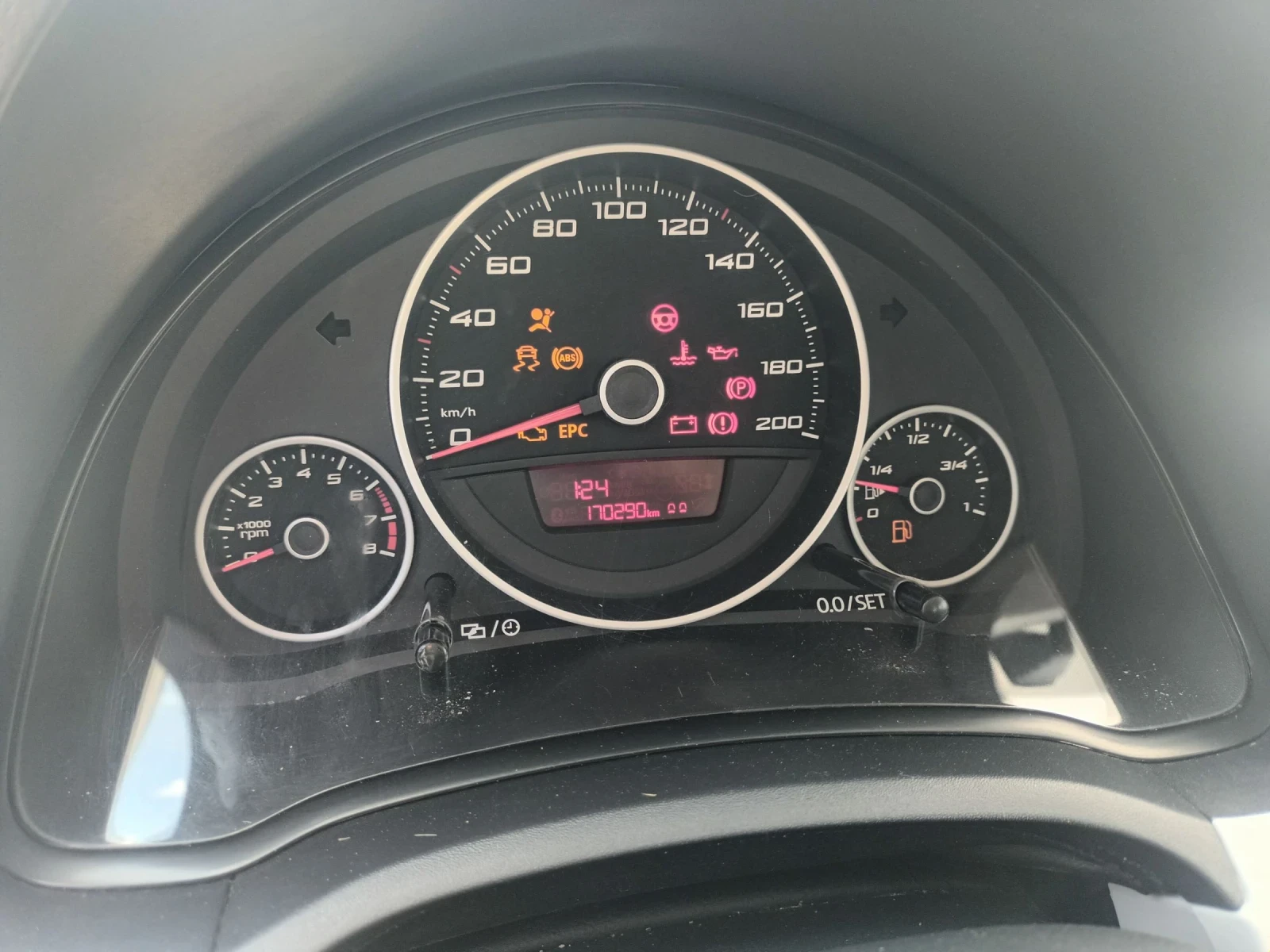 Seat Mii, снимка 8 - Автомобили и джипове - 55154735