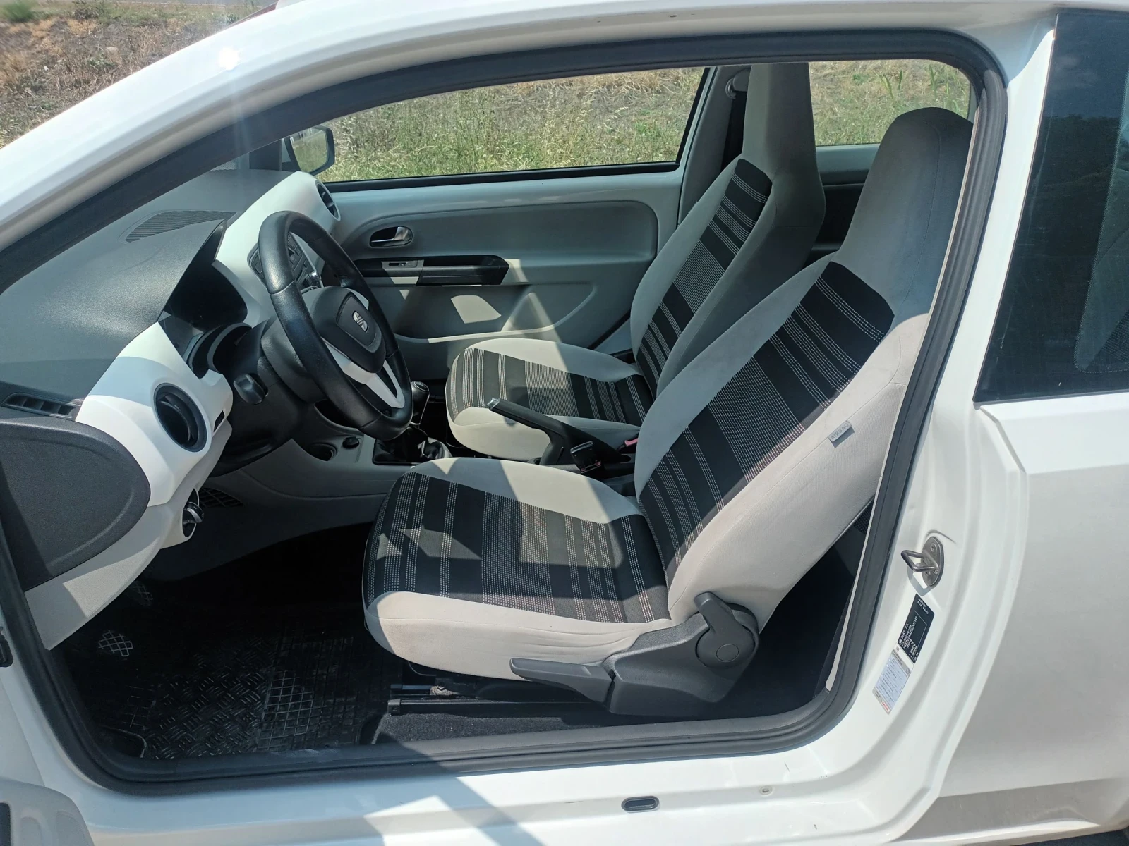 Seat Mii, снимка 11 - Автомобили и джипове - 55154735