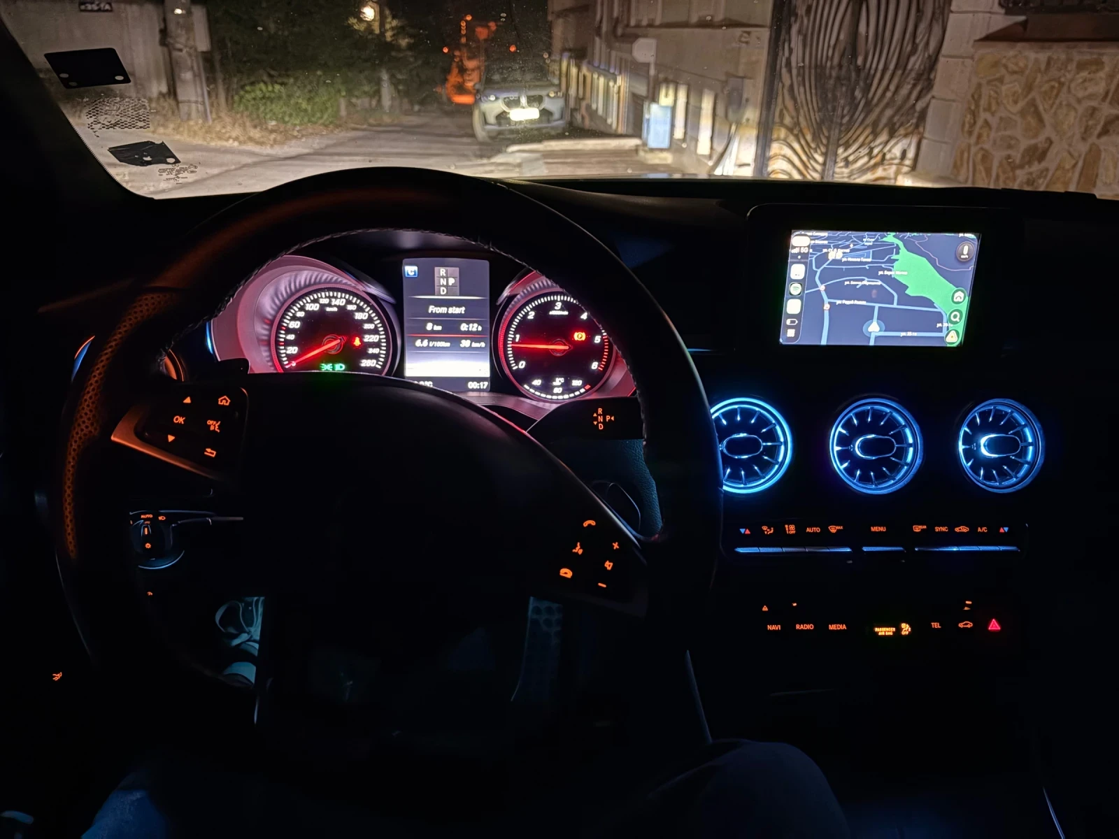 Mercedes-Benz C 220, снимка 14 - Автомобили и джипове - 55667485