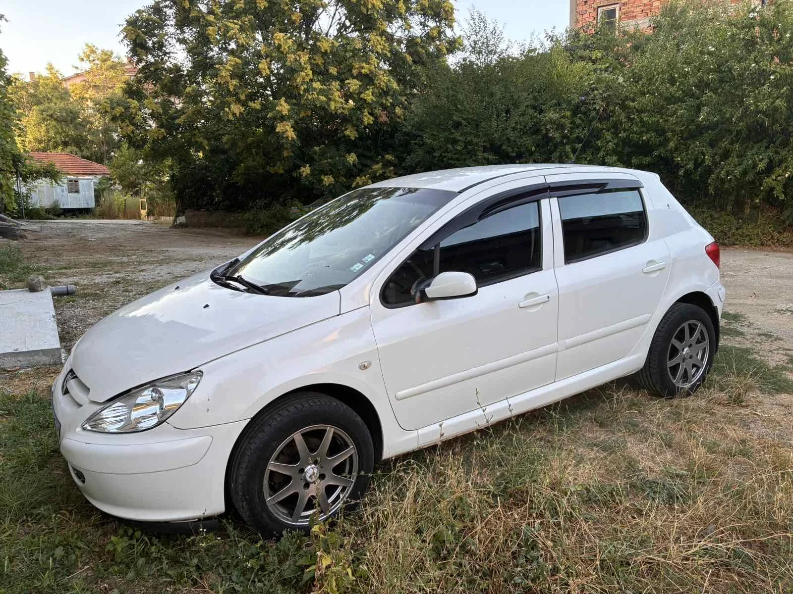 Peugeot 307 Хечбек , снимка 4 - Автомобили и джипове - 55890574