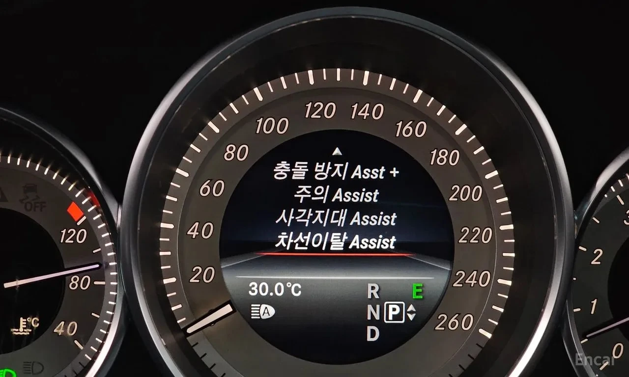 Mercedes-Benz CLS 400 АМГ ПАК/ДИСТРОНИК/360 КАМЕРА/ПОДГРЕВ/ОБДУХ/ШИБЕДАХ, снимка 8 - Автомобили и джипове - 56104218