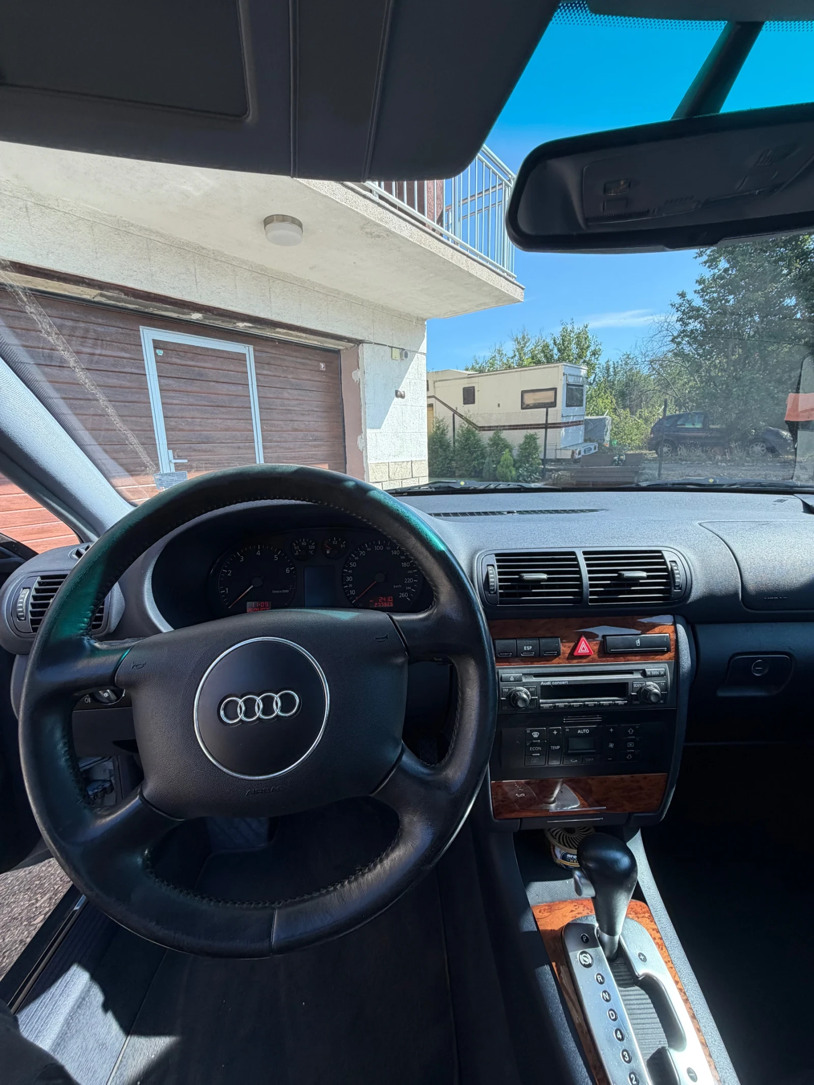 Audi A3 1.8T, снимка 6 - Автомобили и джипове - 56149799