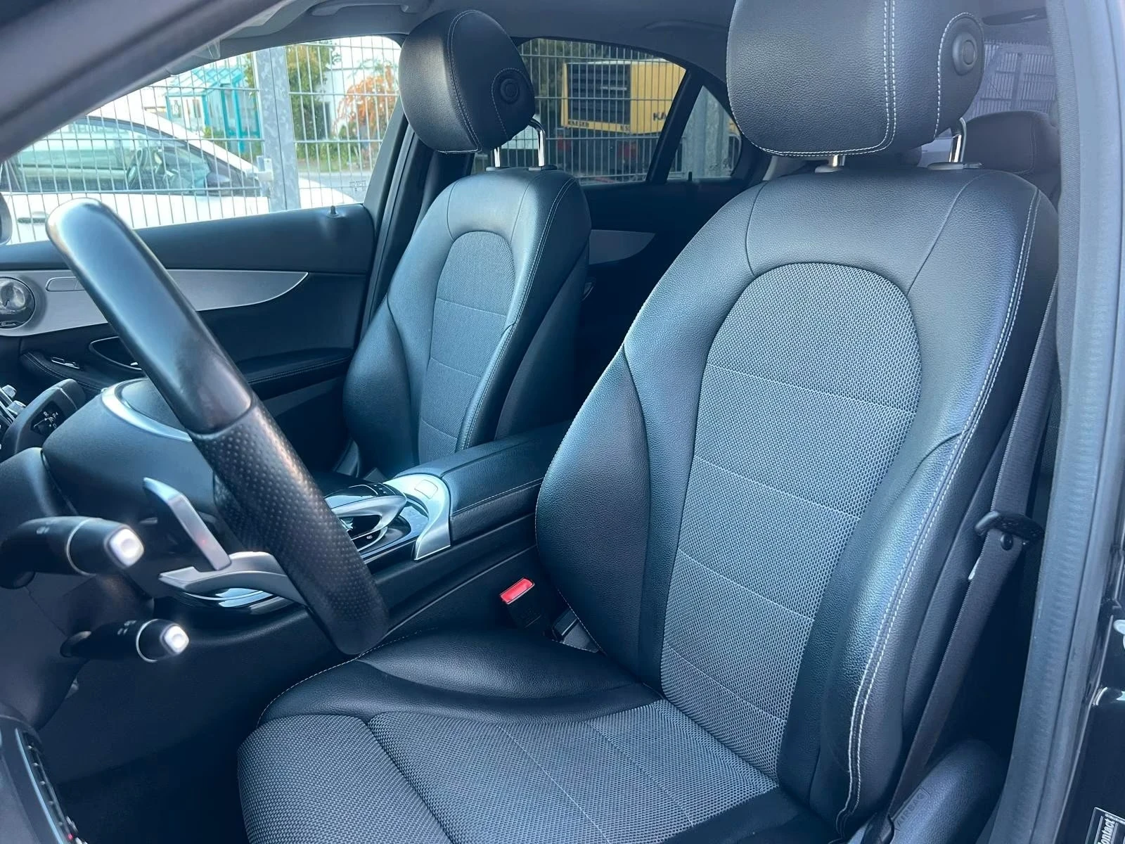 Mercedes-Benz C 220 AMG PACK, снимка 12 - Автомобили и джипове - 56227649