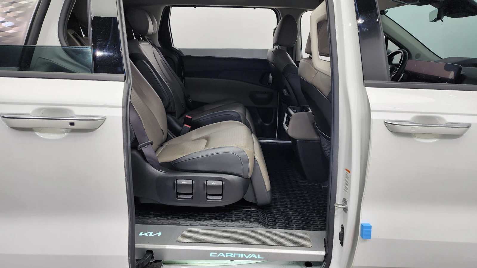 Kia Carnival 3.5 ��. �������� HUD 360 ������ ����* encareu.com | Mobile.bg � ����������� 12