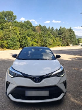 Toyota C-HR 2.0l HYBRID 2WD 184 к.с. e-CVT, хибрид, снимка 2