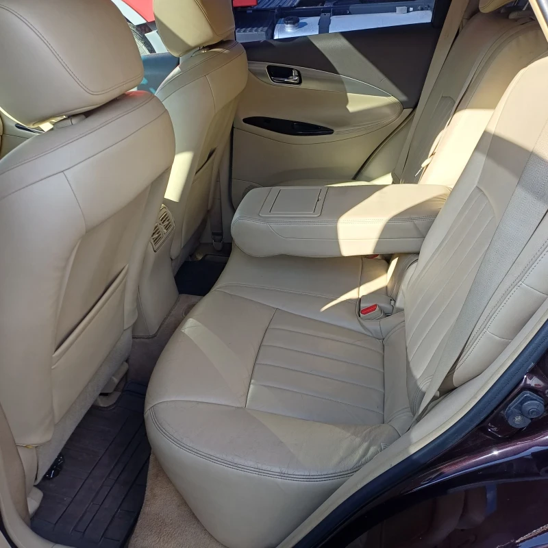 Infiniti Ex35 4?4, снимка 9 - Автомобили и джипове - 52506256