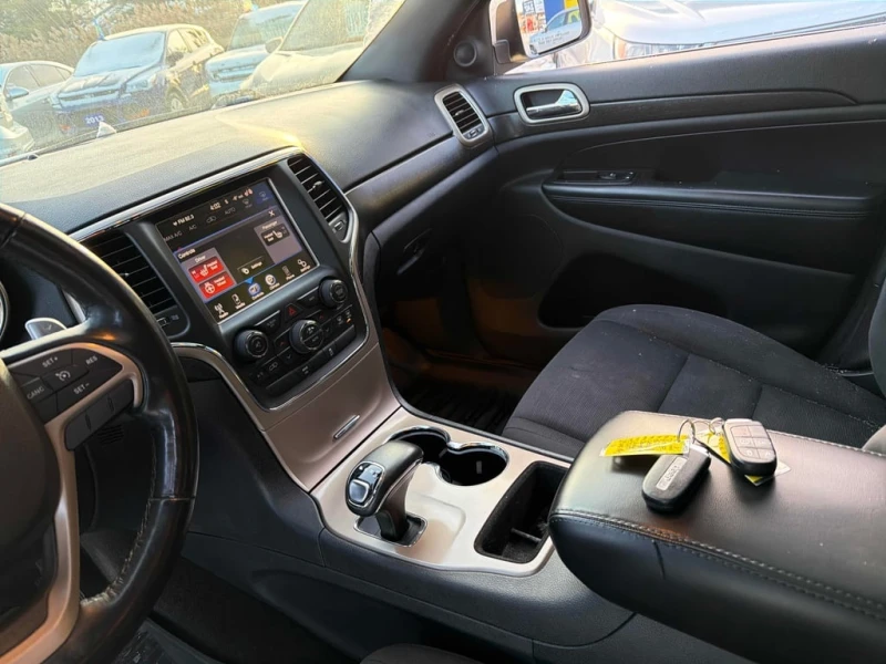 Jeep Grand cherokee * Laredo * CARFAX * БЕЗ ПЪРВОНАЧАЛНА ВНОСКА, снимка 9 - Автомобили и джипове - 52958659