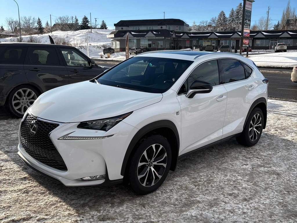 Lexus NX 200t * AWD 4dr * CARFAX * , снимка 1