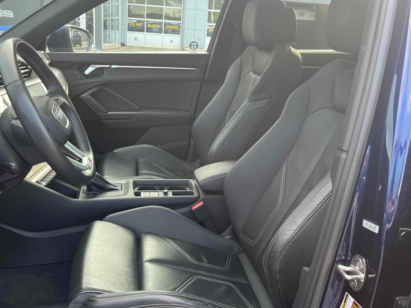 Audi Q3 CARFAX * * АВТО КРЕДИТ * *  - изображение 8