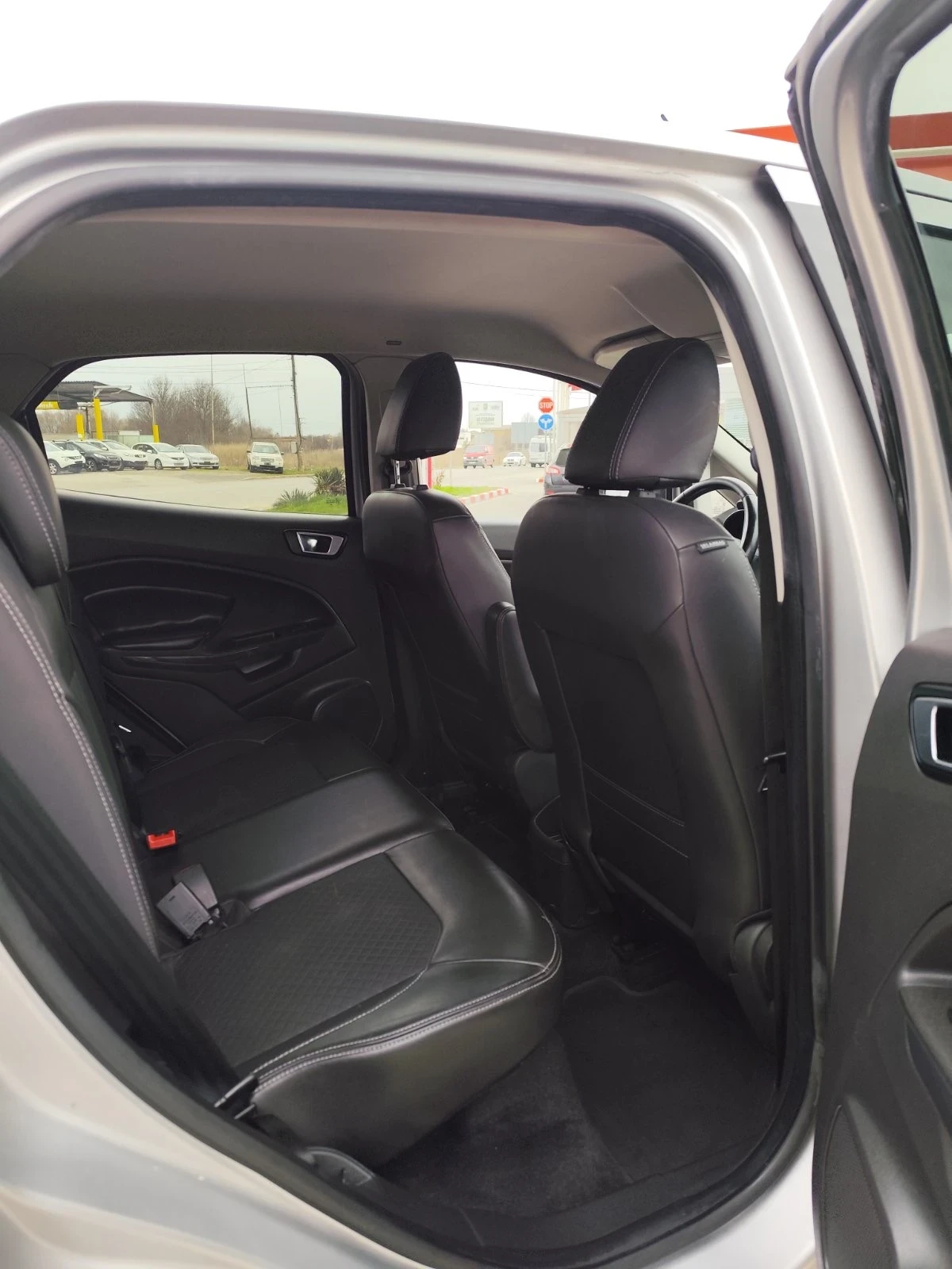 Ford EcoSport 1.5TDCI evro 6B Titanium, снимка 11 - Автомобили и джипове - 53897372