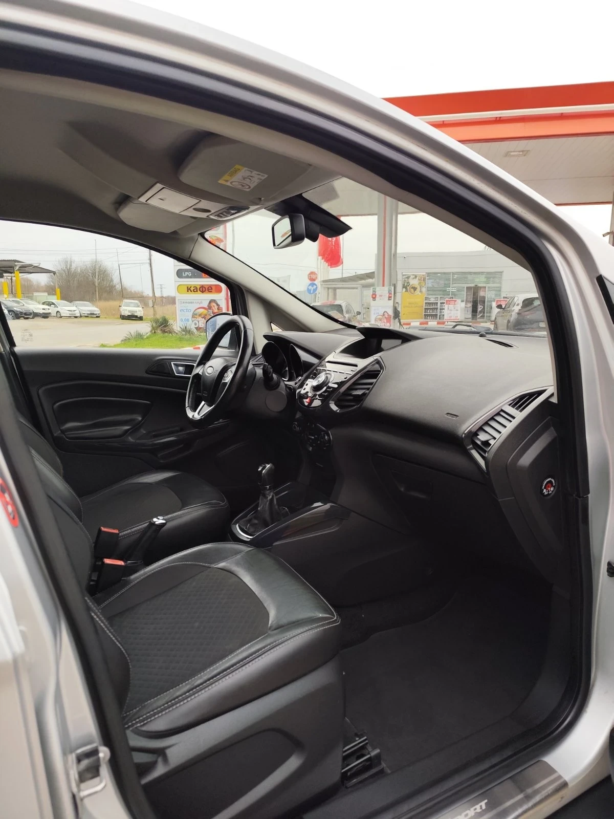 Ford EcoSport 1.5TDCI evro 6B Titanium, снимка 9 - Автомобили и джипове - 53897372