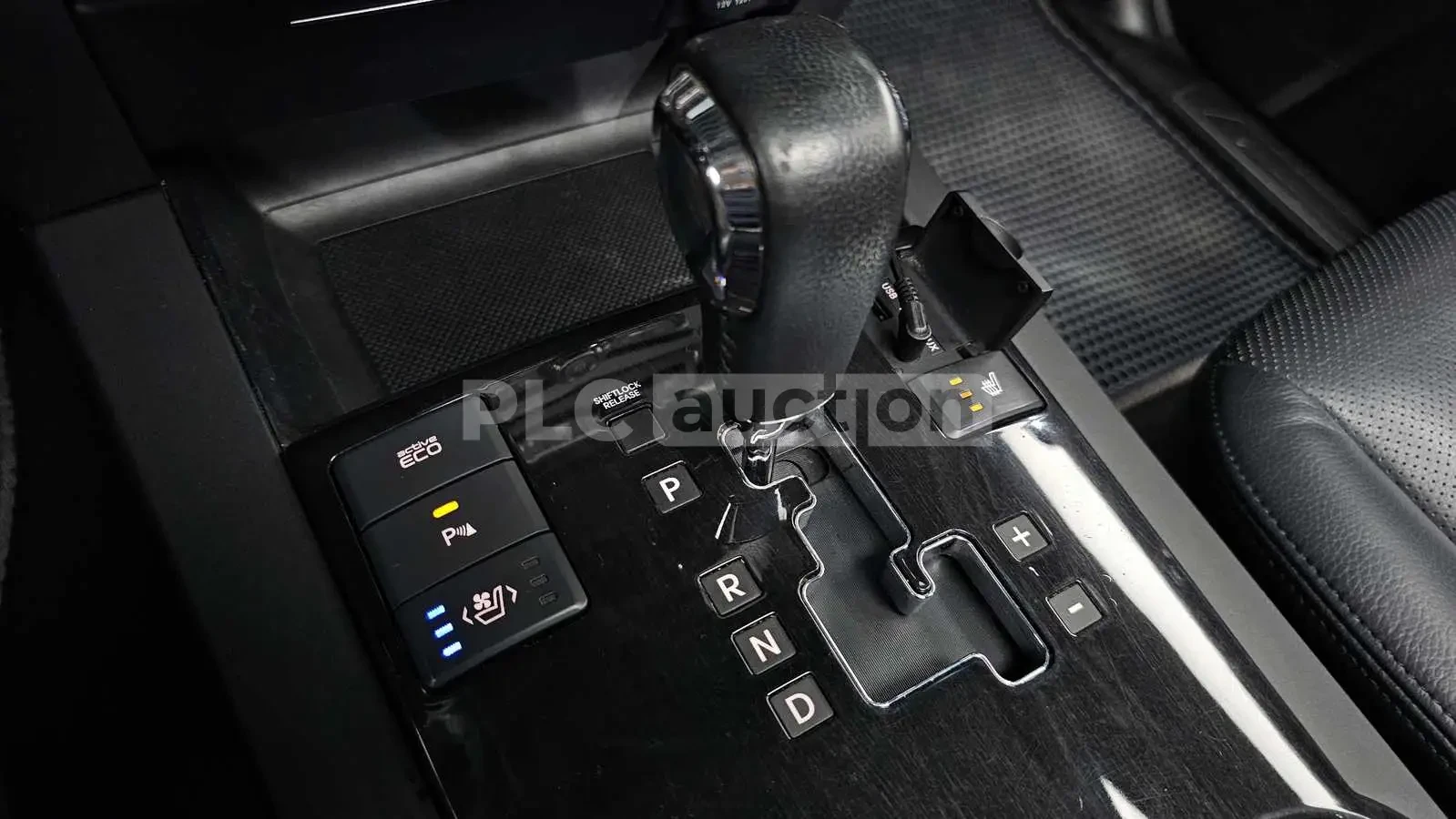 Kia Mohave, снимка 9 - Автомобили и джипове - 54124781