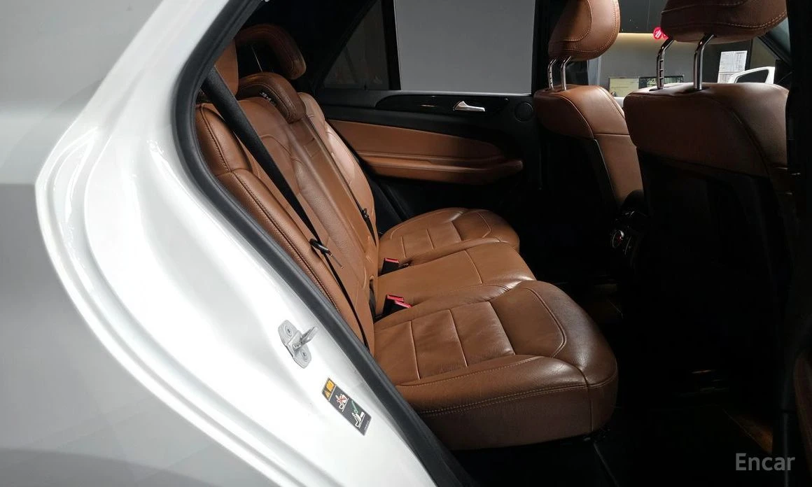 Mercedes-Benz GLE 350, снимка 12 - Автомобили и джипове - 54224920