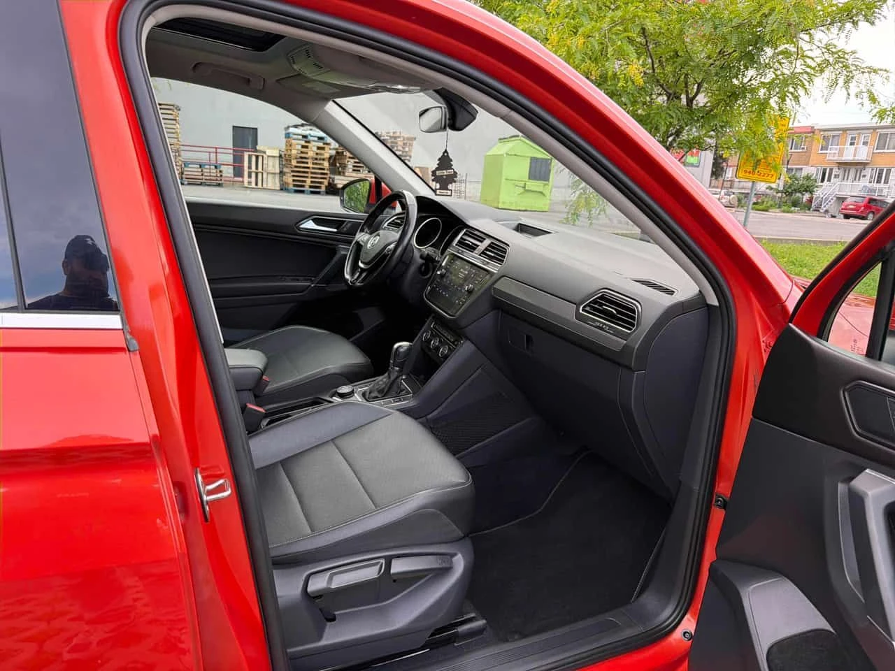 VW Tiguan * Comfortline * АВТОКРЕДИТ БЕЗ ПЪРВОНАЧАЛНА ВНОСКА, снимка 5 - Автомобили и джипове - 54936844