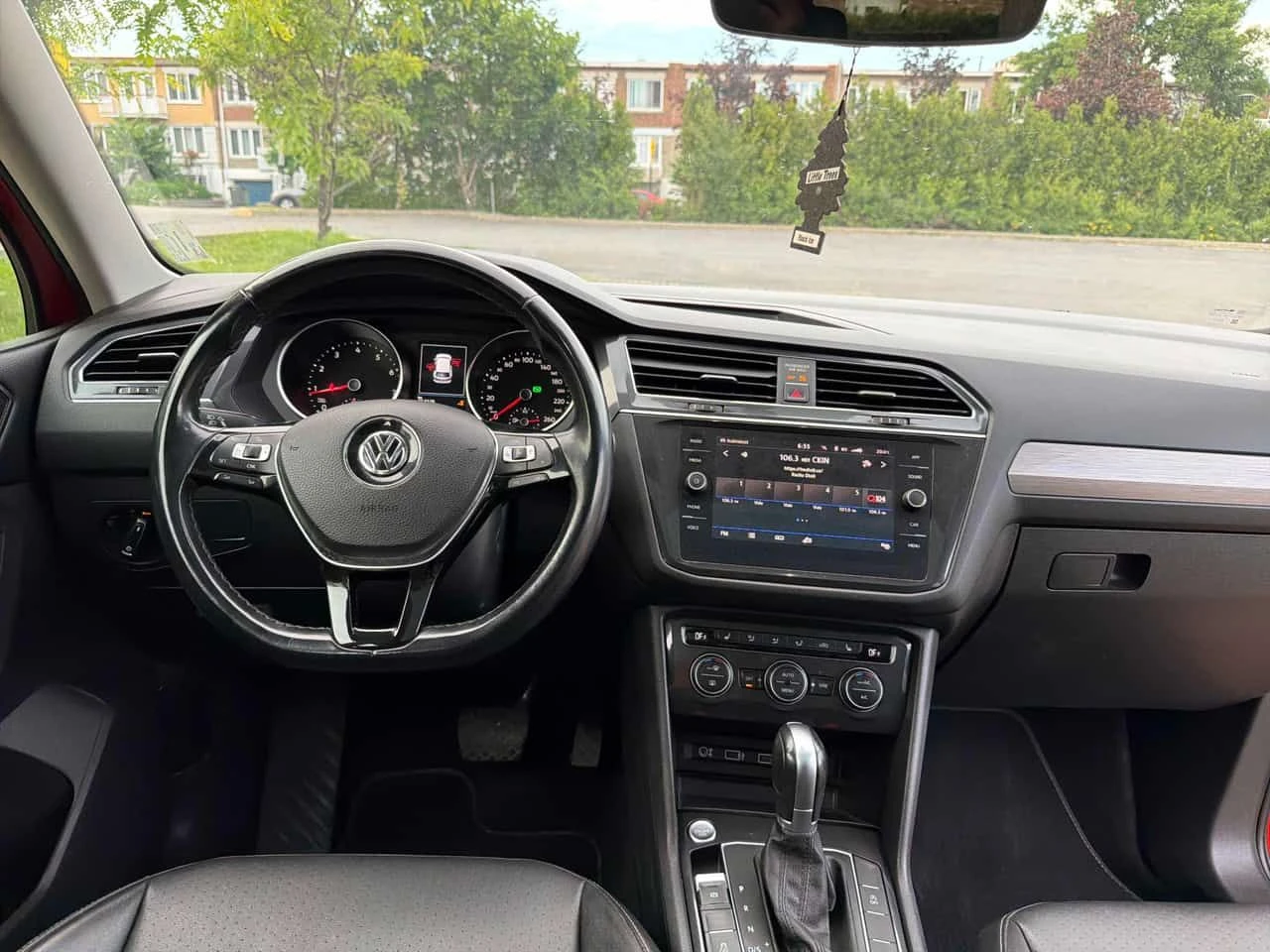 VW Tiguan * Comfortline * АВТОКРЕДИТ БЕЗ ПЪРВОНАЧАЛНА ВНОСКА, снимка 9 - Автомобили и джипове - 54936844