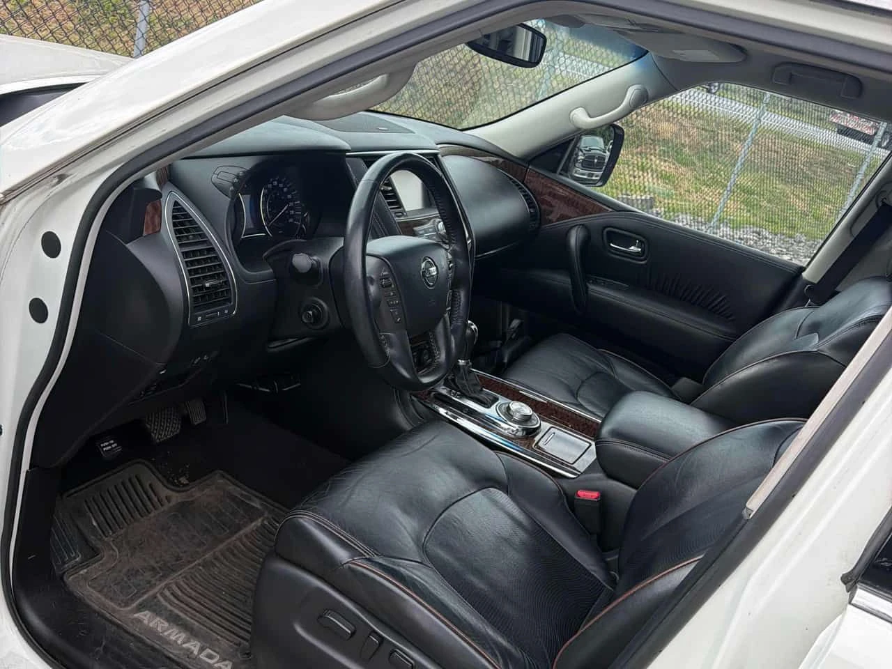 Nissan Armada * PLATINUM* , снимка 9 - Автомобили и джипове - 54943173