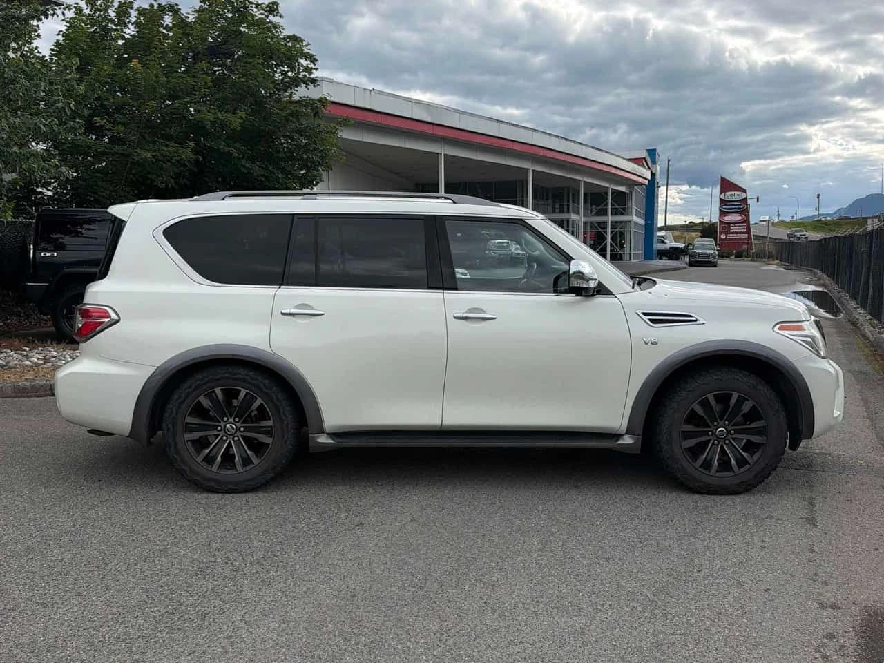 Nissan Armada * PLATINUM* , снимка 4 - Автомобили и джипове - 54943173