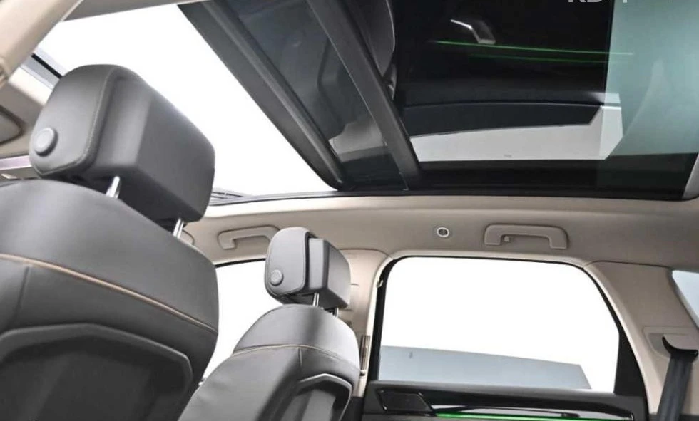 VW Touareg Gen3 3.0 TDI Panorama/Disitron/Обдухване, снимка 15 - Автомобили и джипове - 55088561