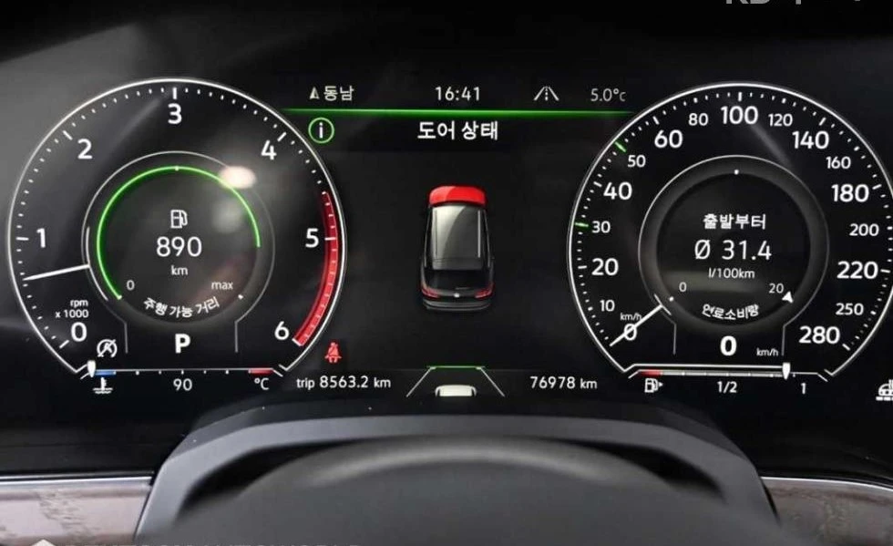 VW Touareg Gen3 3.0 TDI Panorama/Disitron/Обдухване, снимка 8 - Автомобили и джипове - 55088561