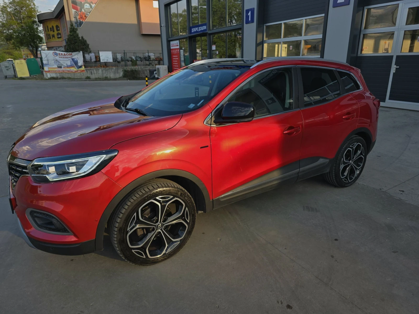 Renault Kadjar Black Edition, снимка 2 - Автомобили и джипове - 55241050