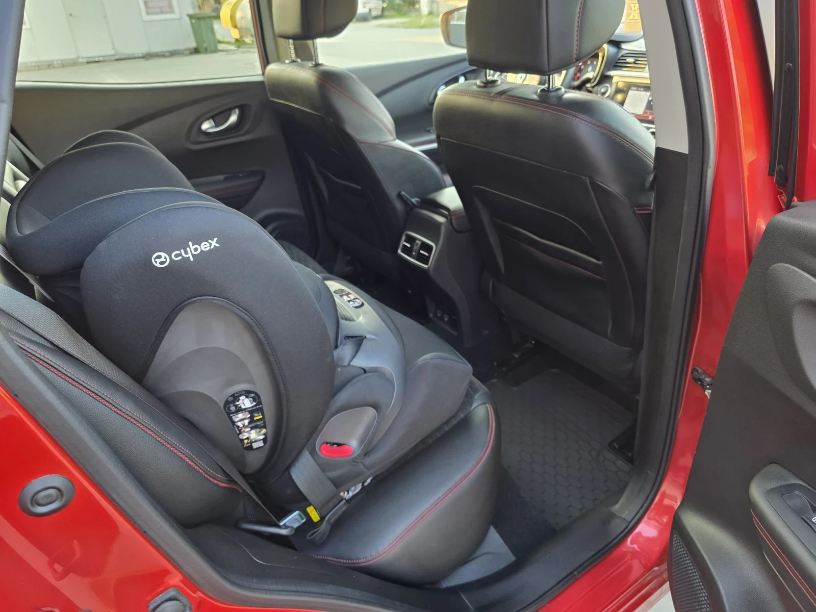 Renault Kadjar Black Edition, снимка 12 - Автомобили и джипове - 55241050