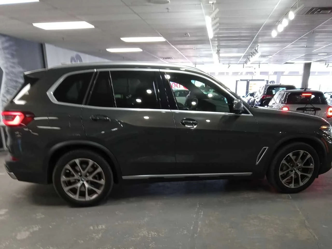 BMW X5 xDrive40i * CARFAX * БЕЗ ПЪРВОНАЧАЛНА ВНОСКА, снимка 3 - Автомобили и джипове - 56207629