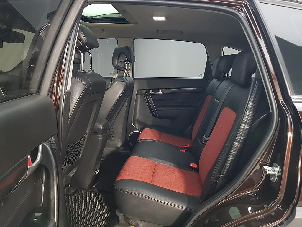 Chevrolet Captiva 2WD Dynamic, снимка 9 - Автомобили и джипове - 56570175