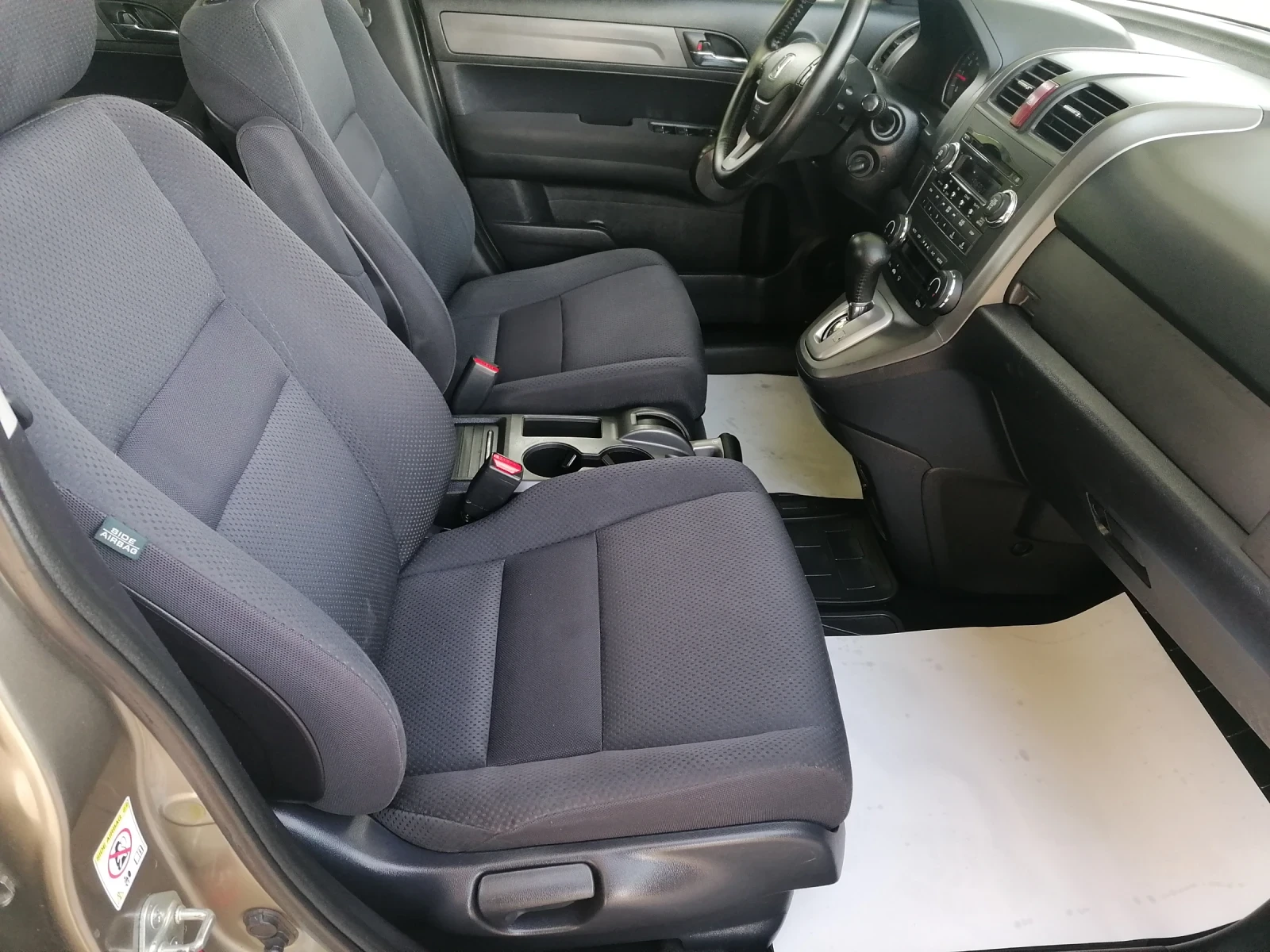 Honda Cr-v 2.0 Швейцария , снимка 13 - Автомобили и джипове - 56678280