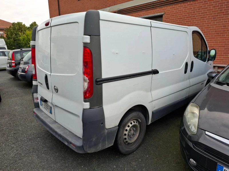 Renault Trafic 2.0DCi-114кс НА ЧАСТИ, снимка 6 - Бусове и автобуси - 49341335