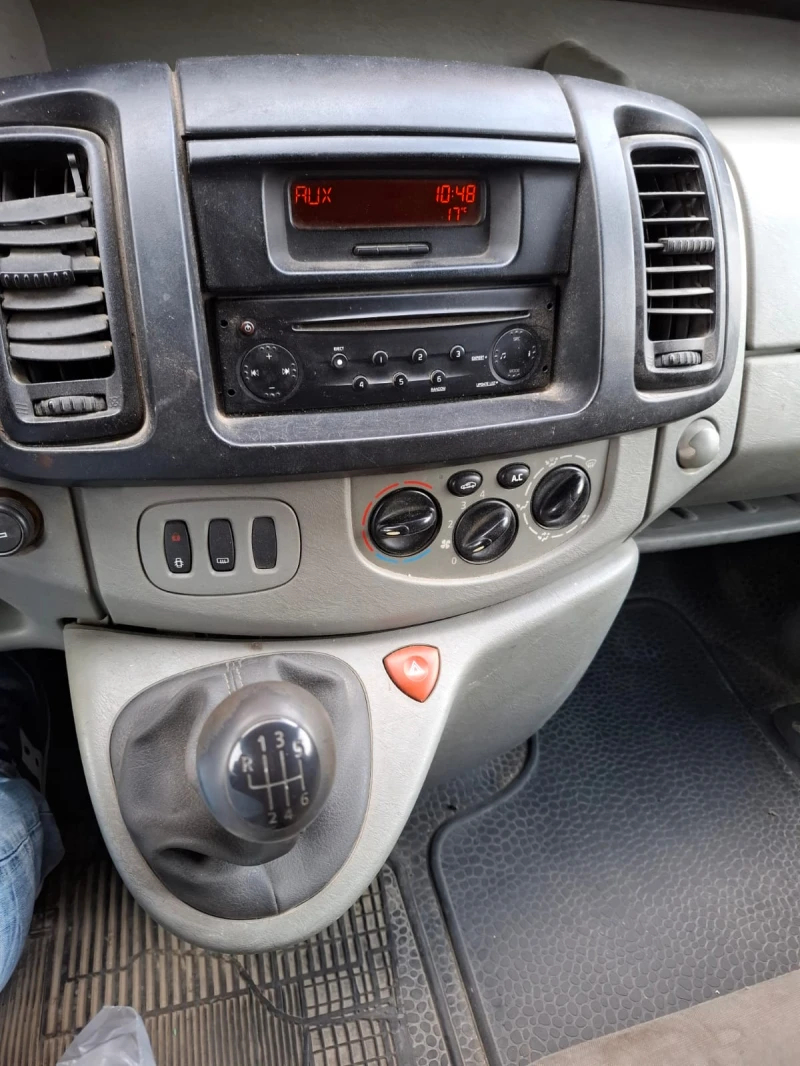 Renault Trafic 2.0DCi-114кс НА ЧАСТИ, снимка 8 - Бусове и автобуси - 49341335