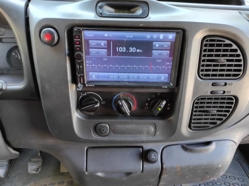 Ford Transit 2.0 климатик , снимка 10 - Бусове и автобуси - 50371713