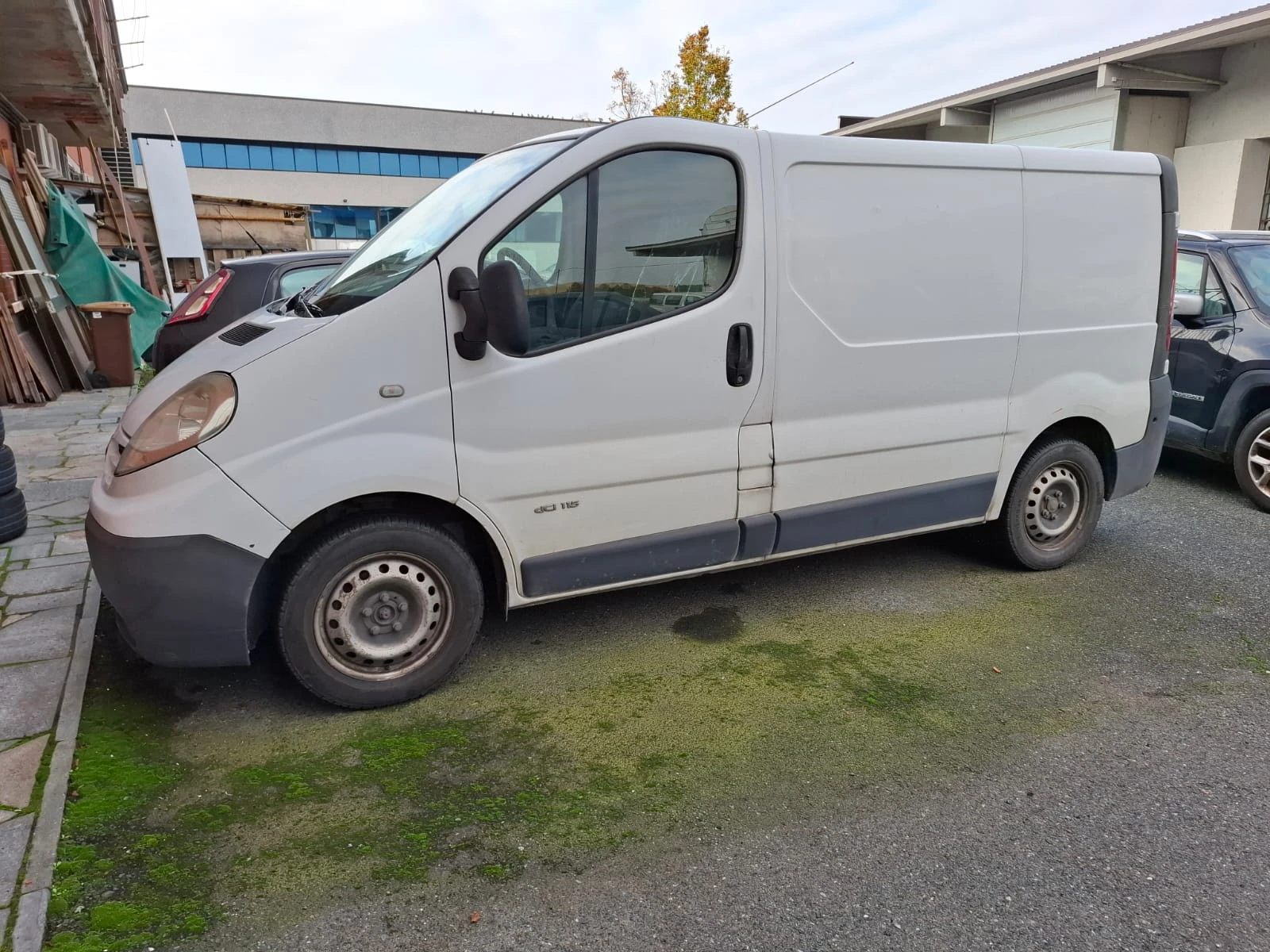 Renault Trafic 2.0DCi-114кс НА ЧАСТИ - изображение 4