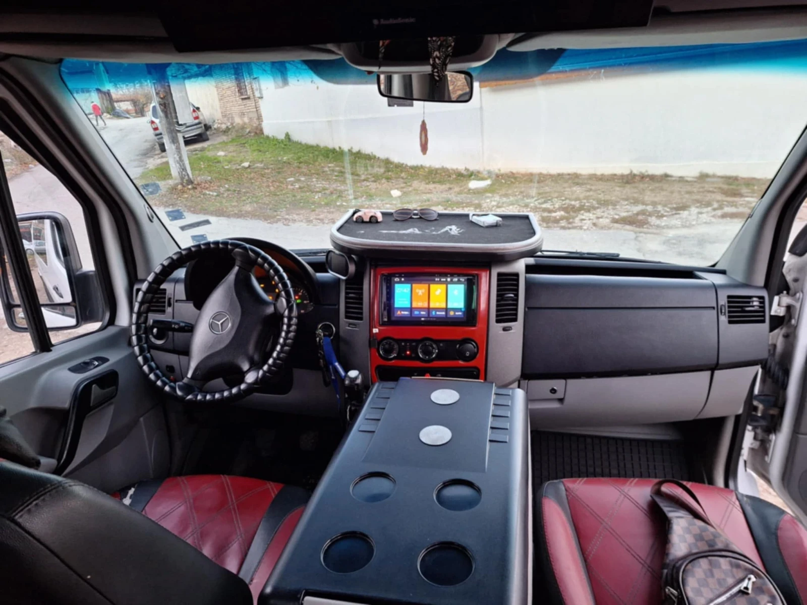 Mercedes-Benz Sprinter 313 2.2 - изображение 4