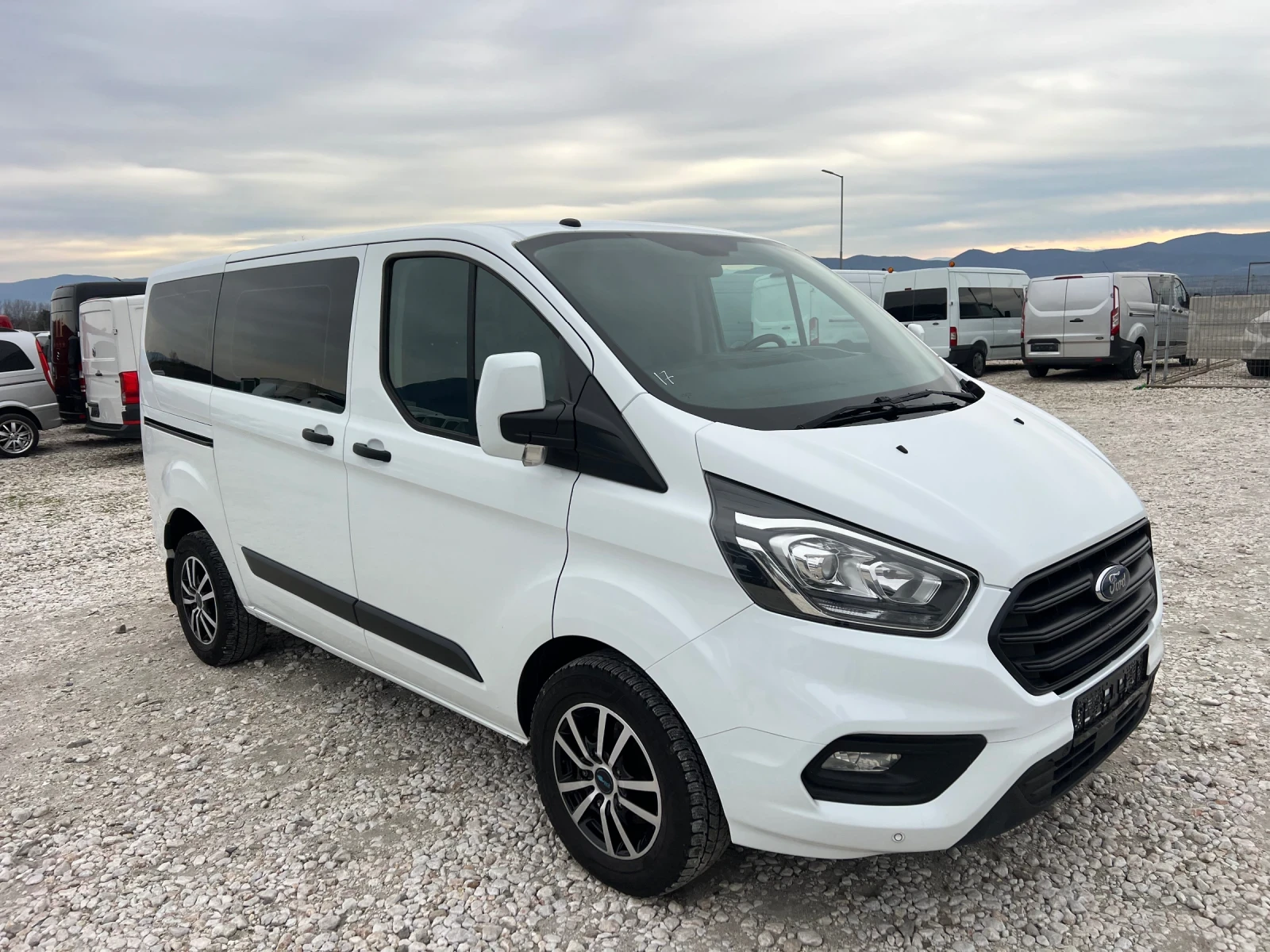Ford Transit Custom 9 ����� ���� 6d | Mobile.bg � ����������� 2