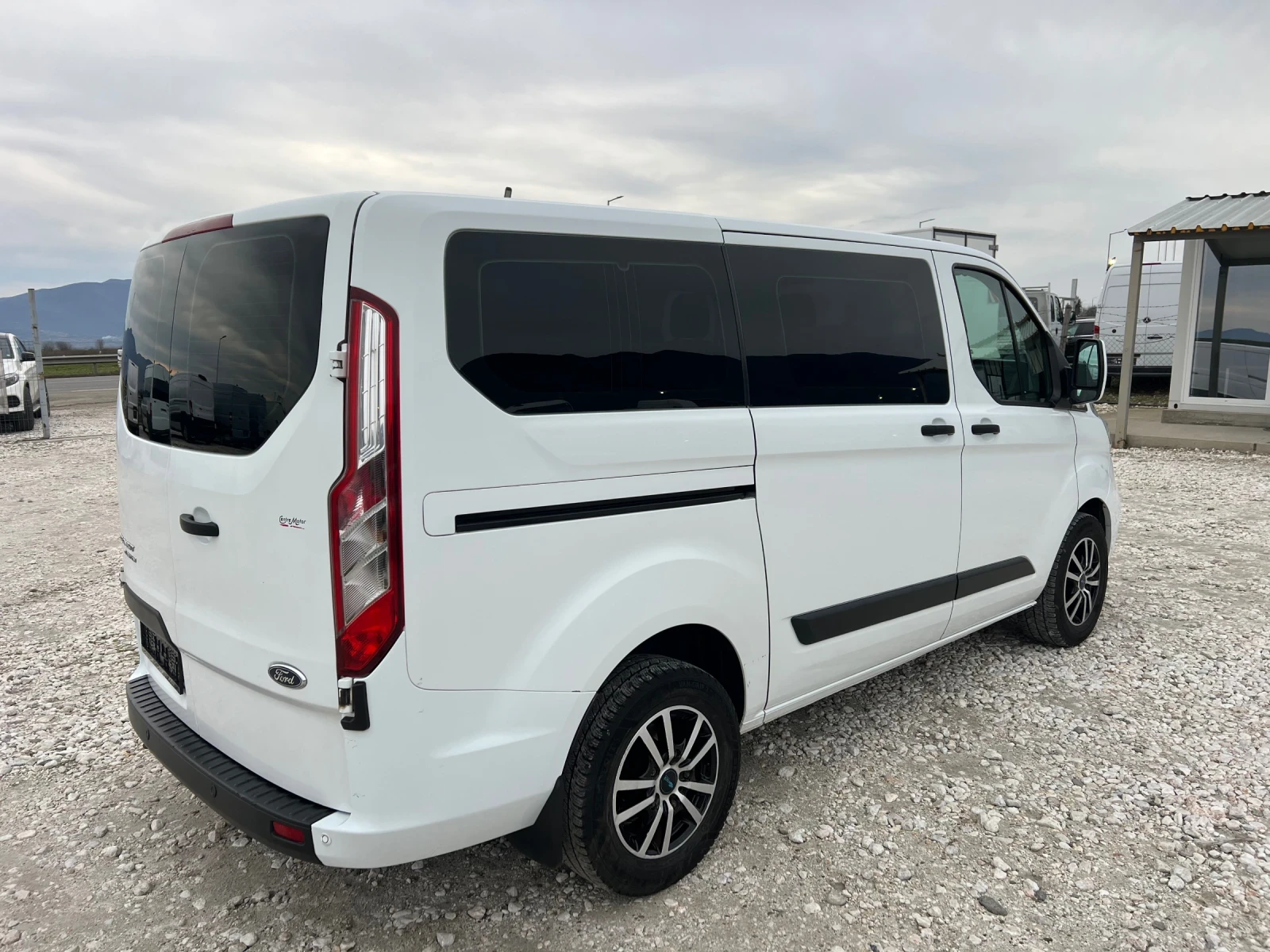 Ford Transit Custom 9 ����� ���� 6d | Mobile.bg � ����������� 6