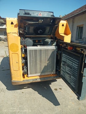 Мини челни товарачи GEHL Mustang 1750RT, снимка 7