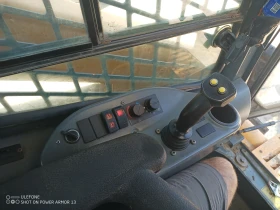 Мини челни товарачи GEHL Mustang 1750RT, снимка 5