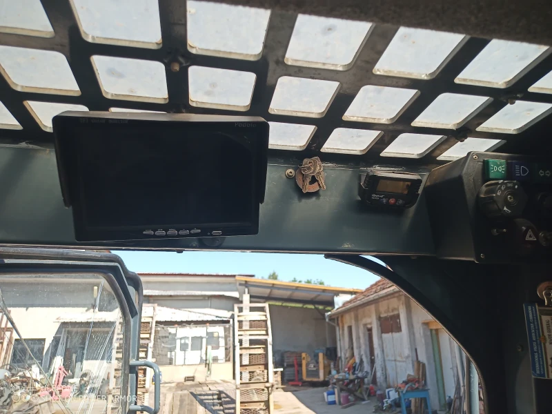 Мини челни товарачи GEHL Mustang 1750RT, снимка 2 - Индустриална техника - 53579494