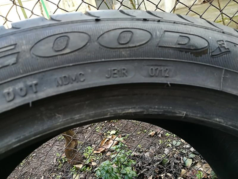 Гуми Летни 255/45R18, снимка 5 - Гуми и джанти - 20675811