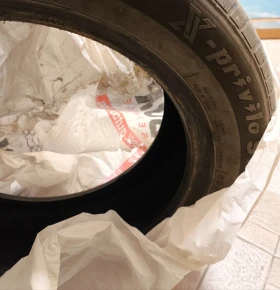 Гуми Зимни 205/55R16, снимка 5 - Гуми и джанти - 52522914