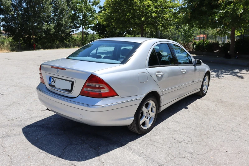 Mercedes-Benz C 200 W203 Avantgarde, снимка 4 - Автомобили и джипове - 46876497